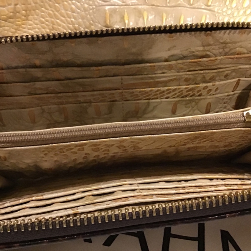 Leather Shoulder Bag with Wallet - Picture 3 of 7